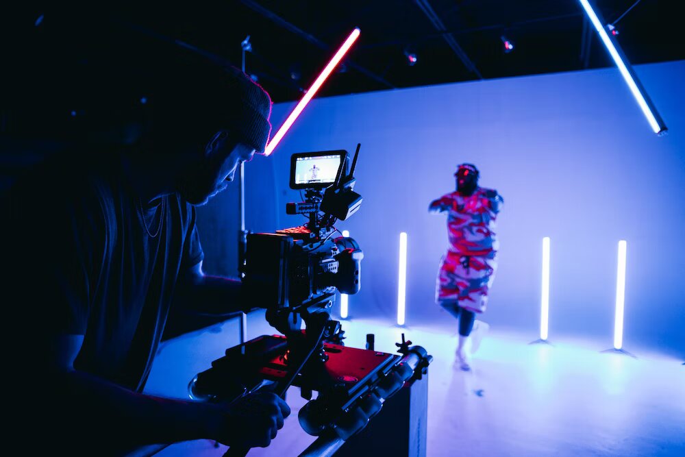Günstige Videoproduktion in Wien: Kreatives Potenzial mit kleinem Budget freisetzen